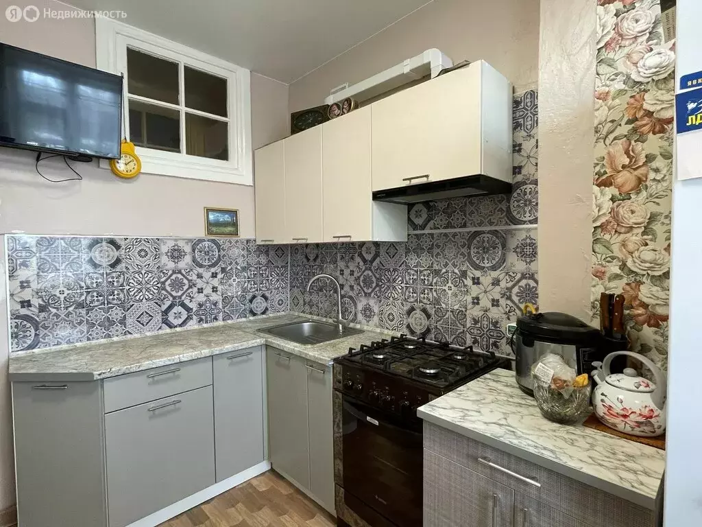 2-комнатная квартира: Киров, Ленинский район, Комсомольская улица, 30 ... - Фото 1