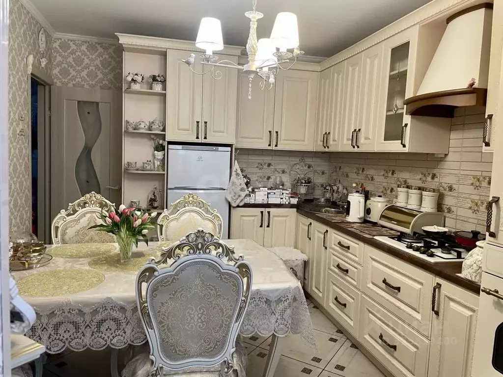 3-к кв. Псковская область, Псков Рижский просп., 95 (67.8 м) - Фото 1