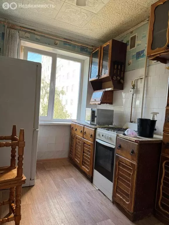 3-комнатная квартира: Уфа, улица Ферина, 18 (60 м) - Фото 1