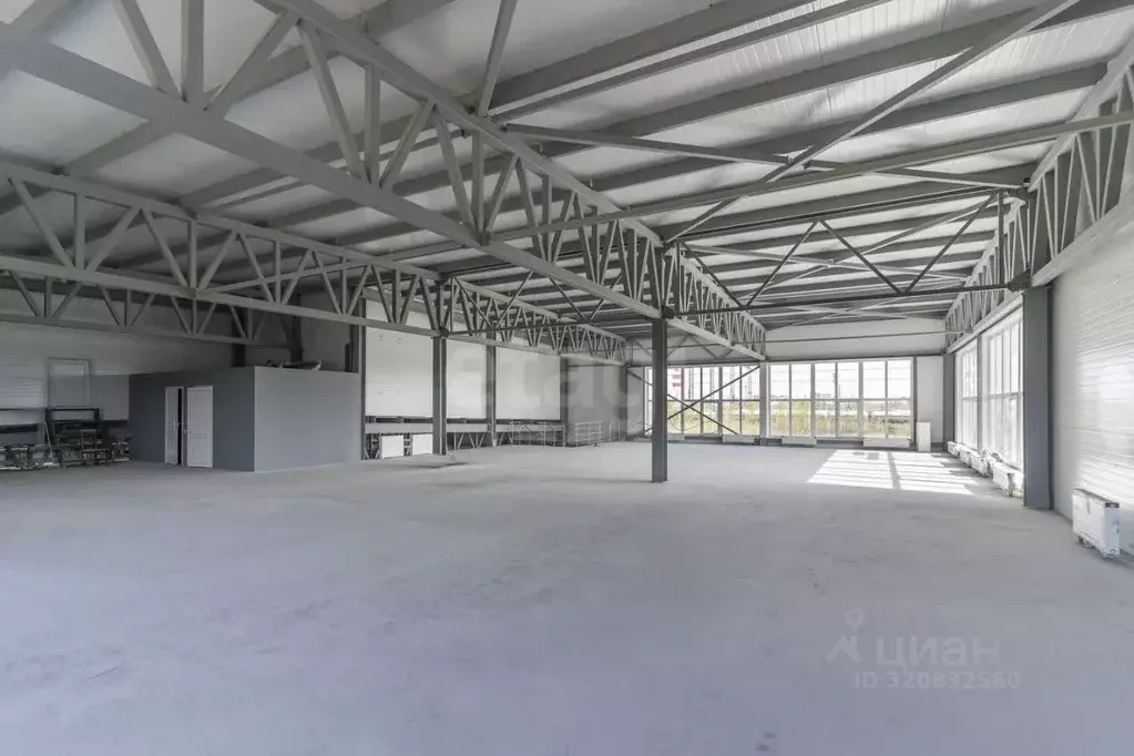 Помещение свободного назначения в Тюменская область, Тюмень ул. ... - Фото 1