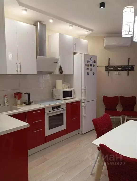 Квартира, 3 комнаты, 73 м - Фото 2