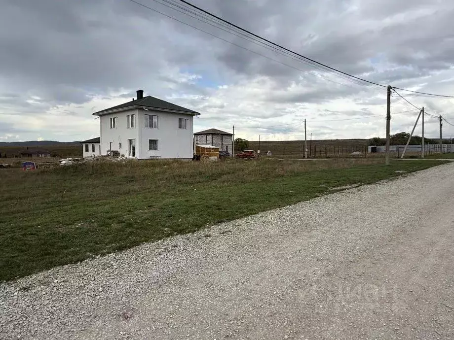 Участок в Крым, Симферопольский район, с. Доброе ул. Берекет, 14 (10.0 ... - Фото 1