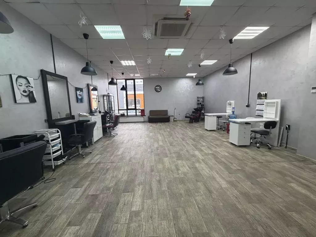 Помещение свободного назначения в Краснодарский край, Усть-Лабинск ... - Фото 1