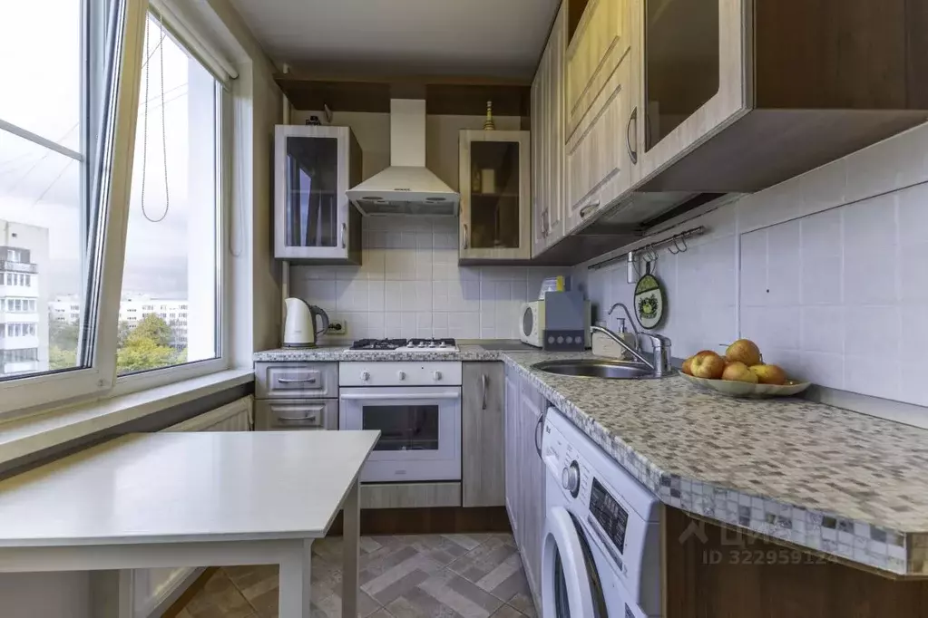 2-к кв. Санкт-Петербург Белградская ул., 6К2 (43.8 м) - Фото 0