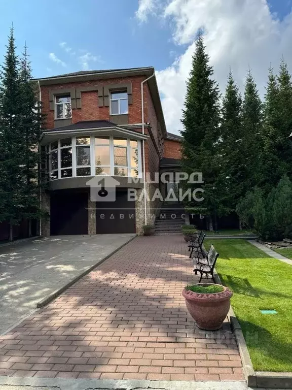 Дом в Омская область, Омск ул. Суворова (511 м) - Фото 0