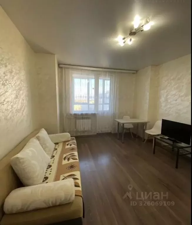 Студия Кировская область, Киров ул. Калинина, 40 (29.0 м) - Фото 1