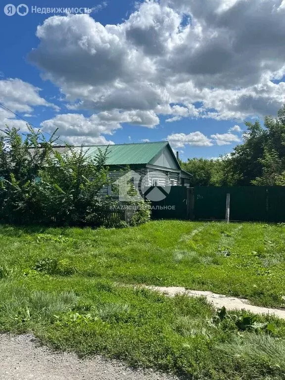 Дом в Чистоозёрный район, посёлок Табулгинский (65 м) - Фото 1