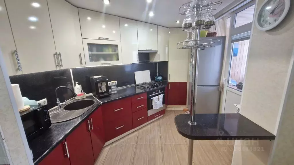 3-к кв. Тульская область, Алексин Дубравная ул., 28к1 (67.6 м) - Фото 1