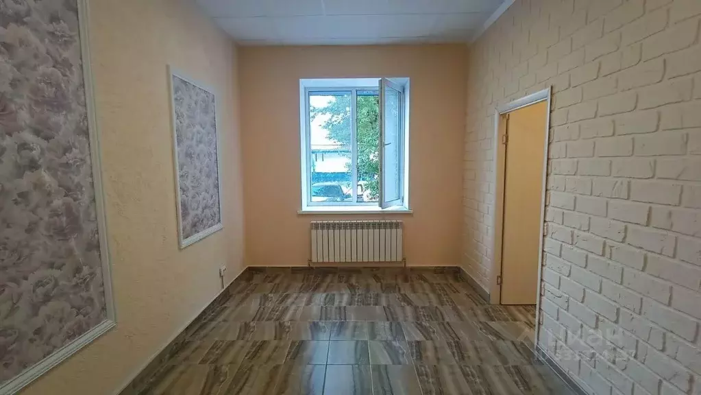 Офис в Ханты-Мансийский АО, Ханты-Мансийск Пристанская ул., 7 (46 м) - Фото 1