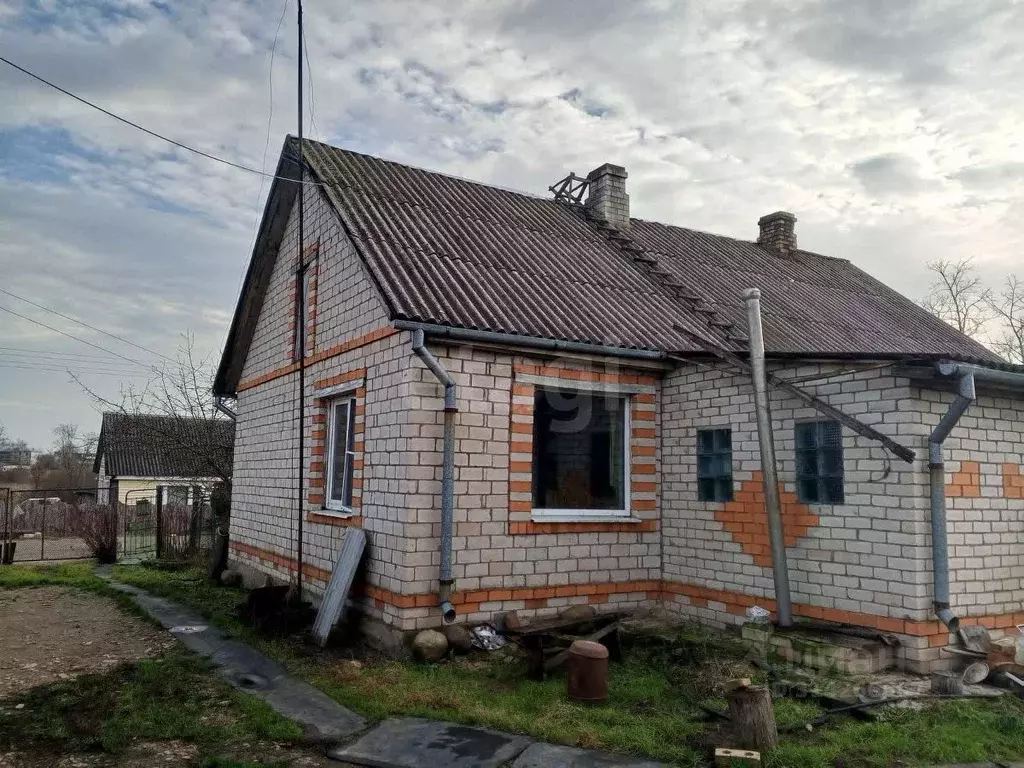 Дом в Псковская область, Пыталовский муниципальный округ, д. ... - Фото 1