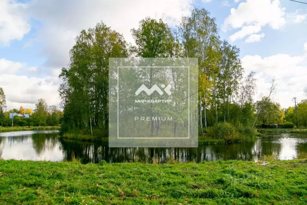 Участок в Санкт-Петербург, Санкт-Петербург, Павловск ул. Круглый пруд ... - Фото 1