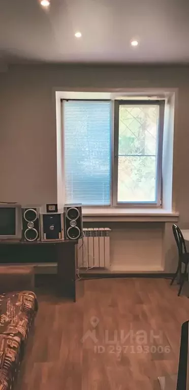 Комната Новосибирская область, Новосибирск ул. Ползунова, 3 (13.5 м) - Фото 0