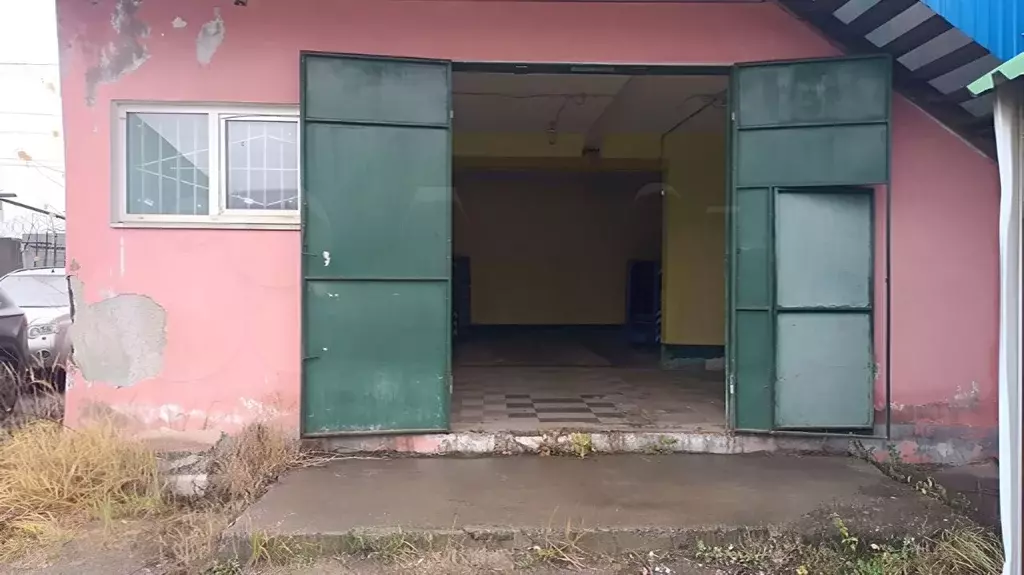 Помещение свободного назначения в Московская область, Реутов просп. ... - Фото 1