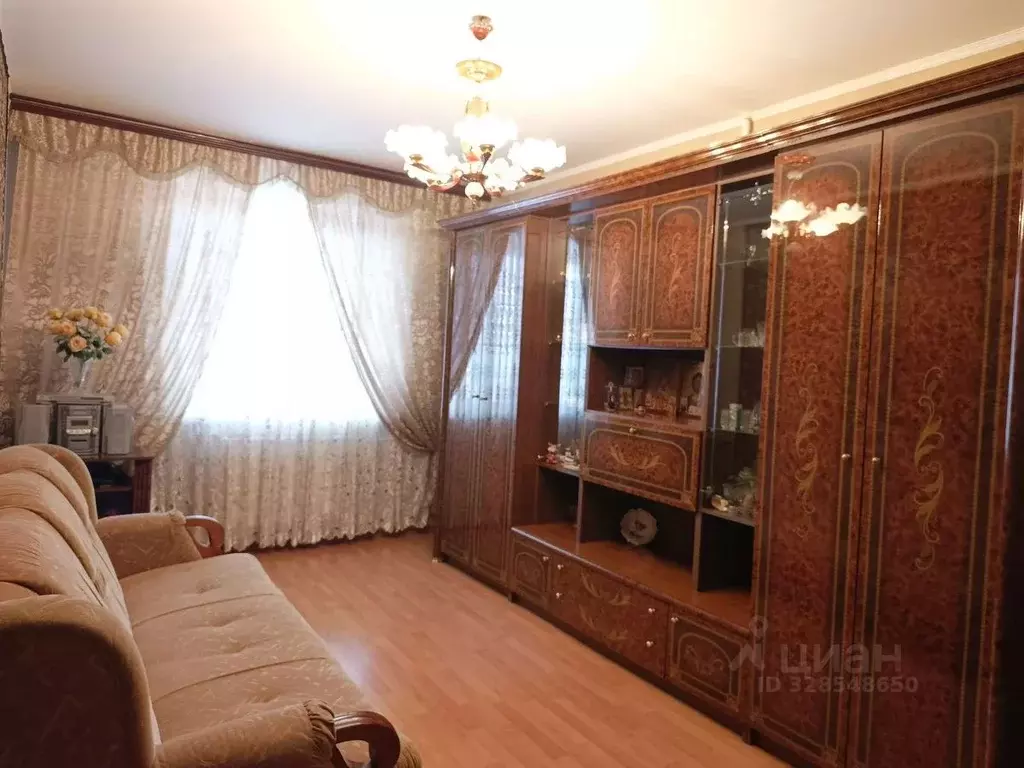 3-к кв. Белгородская область, Белгород ул. Щорса, 62 (66.2 м) - Фото 1