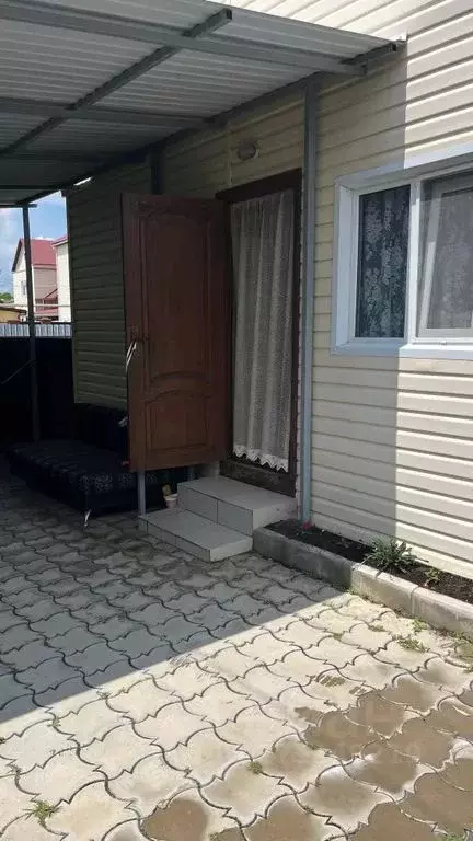 Дом в Краснодарский край, Темрюкский район, Голубицкое с/пос, ... - Фото 1