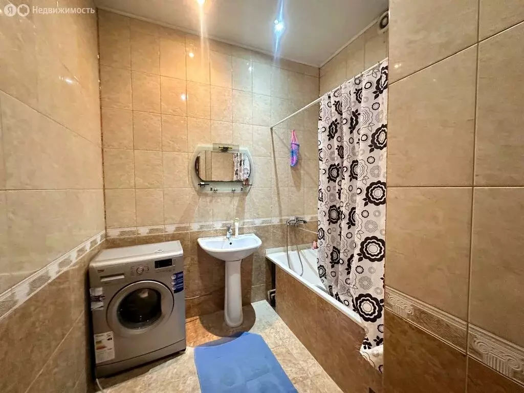 2-комнатная квартира: Дербент, улица 345-й Дагестанской Стрелковой ... - Фото 0