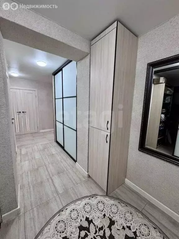 3-комнатная квартира: Тюмень, улица Избышева, 6 (84.1 м) - Фото 1