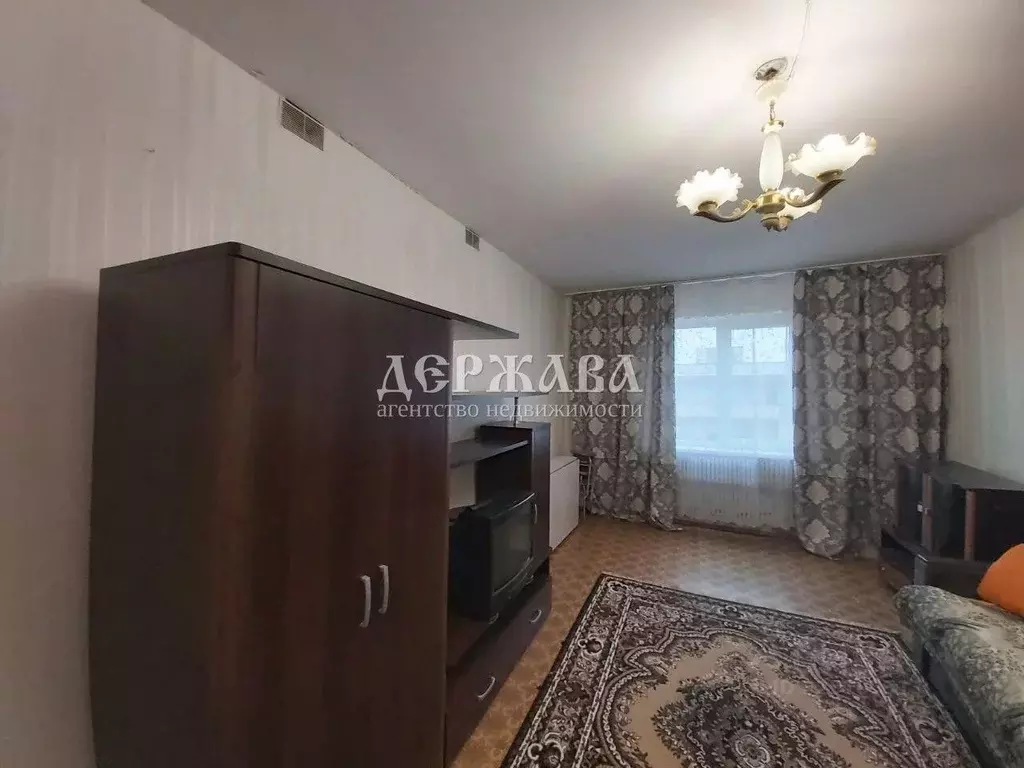 1-к кв. Белгородская область, Старый Оскол Ольминского мкр, 3 (40.0 м) - Фото 2