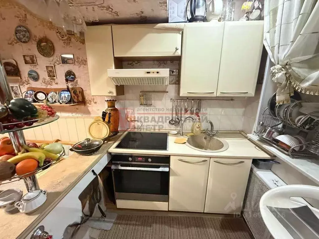 4-к кв. Белгородская область, Старый Оскол Жукова мкр, 10 (104.0 м) - Фото 1