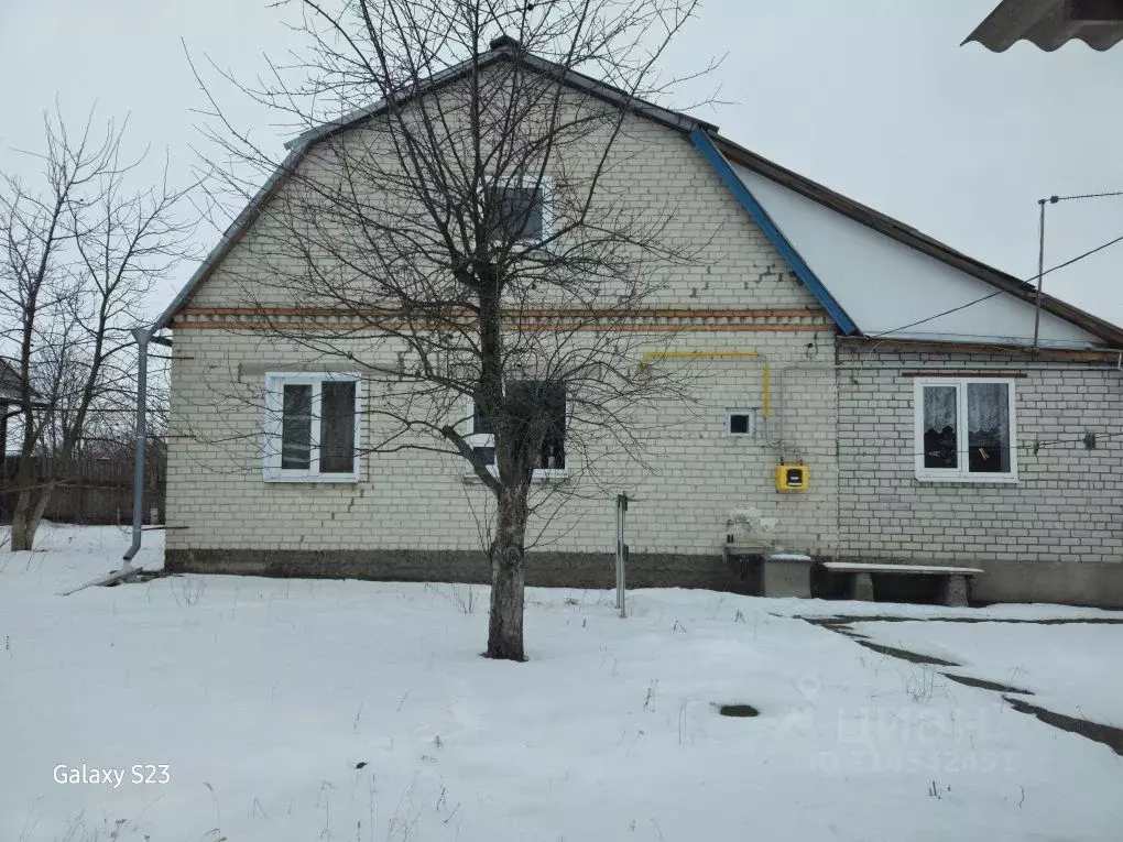 Дом в Курская область, Курский район, Шумаковский сельсовет, д. ... - Фото 1