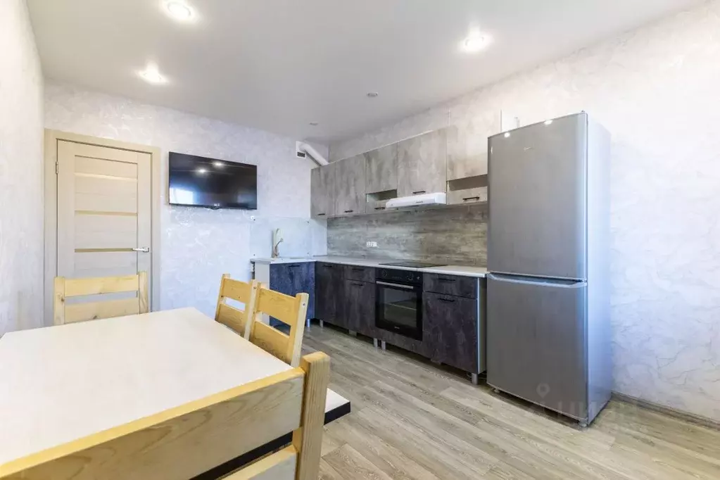 3-к кв. Санкт-Петербург ул. Маршала Казакова, 50к1 (77.5 м) - Фото 1