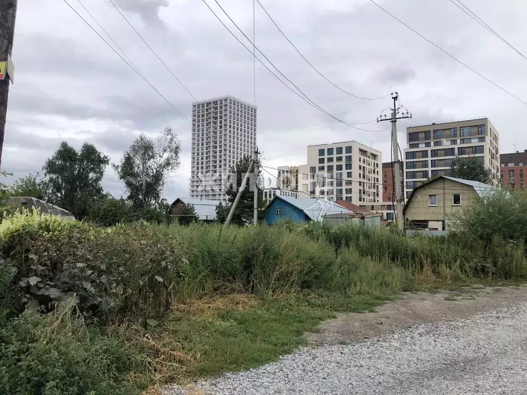 Участок в Новосибирская область, Новосибирск 2-й Инюшенский пер. (5.5 ... - Фото 0