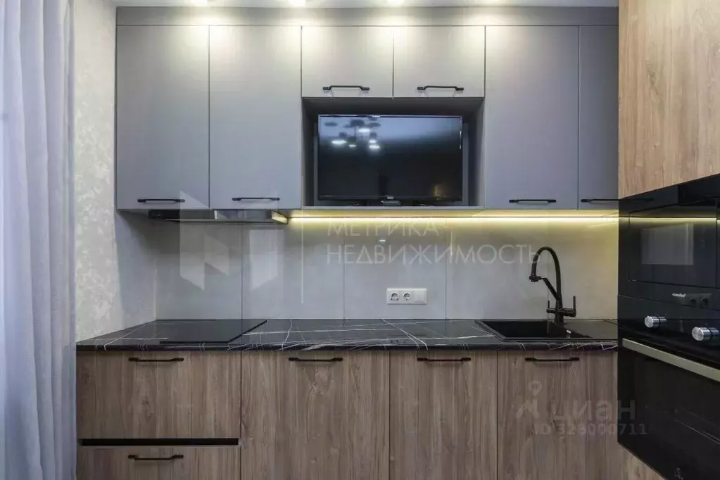 1-к кв. Тюменская область, Тюмень проезд Стахановцев, 1 (32.9 м) - Фото 1