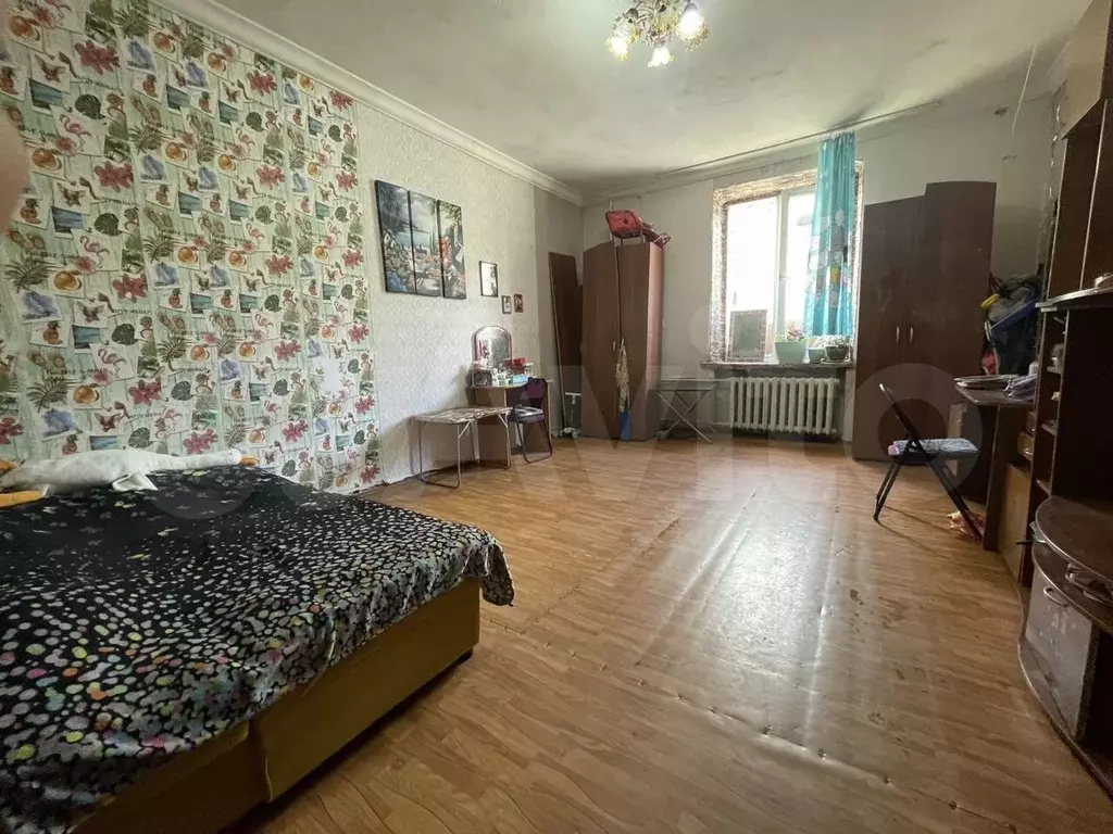 Комната 24 м в 1-к., 1/2 эт. - Фото 0