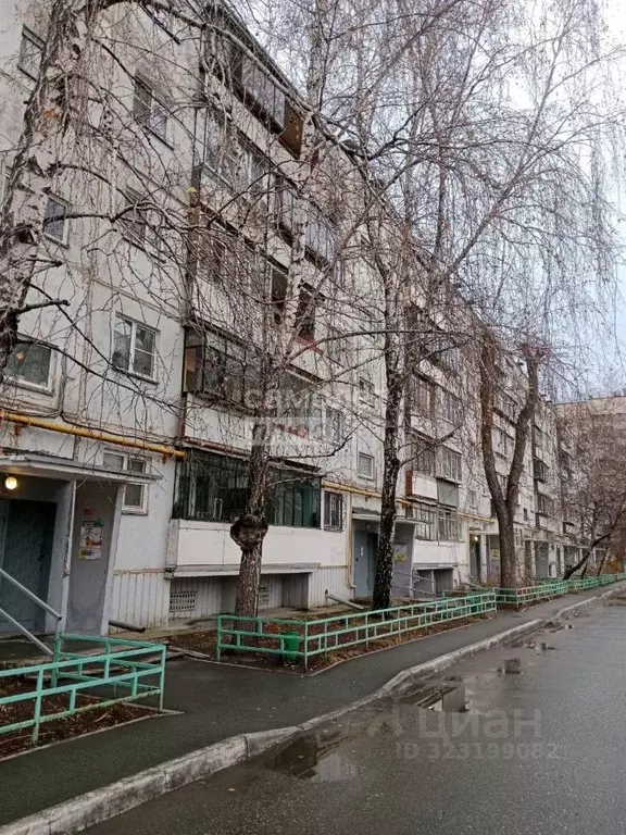 Комната Челябинская область, Челябинск ул. Масленникова, 19 (14.0 м) - Фото 1