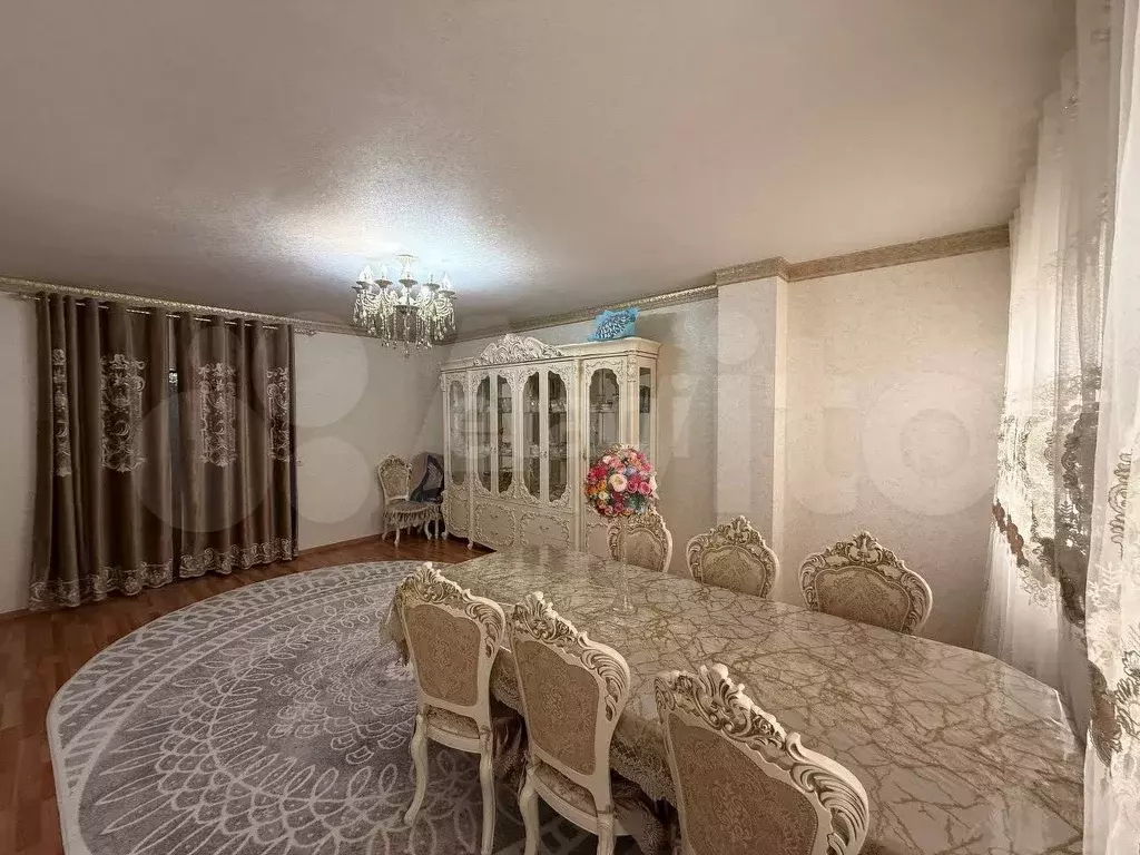 3-к. квартира, 110 м, 3/5 эт. - Фото 1