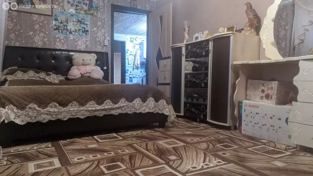 Дом в Волгоградская область, рабочий посёлок Средняя Ахтуба, улица ... - Фото 0