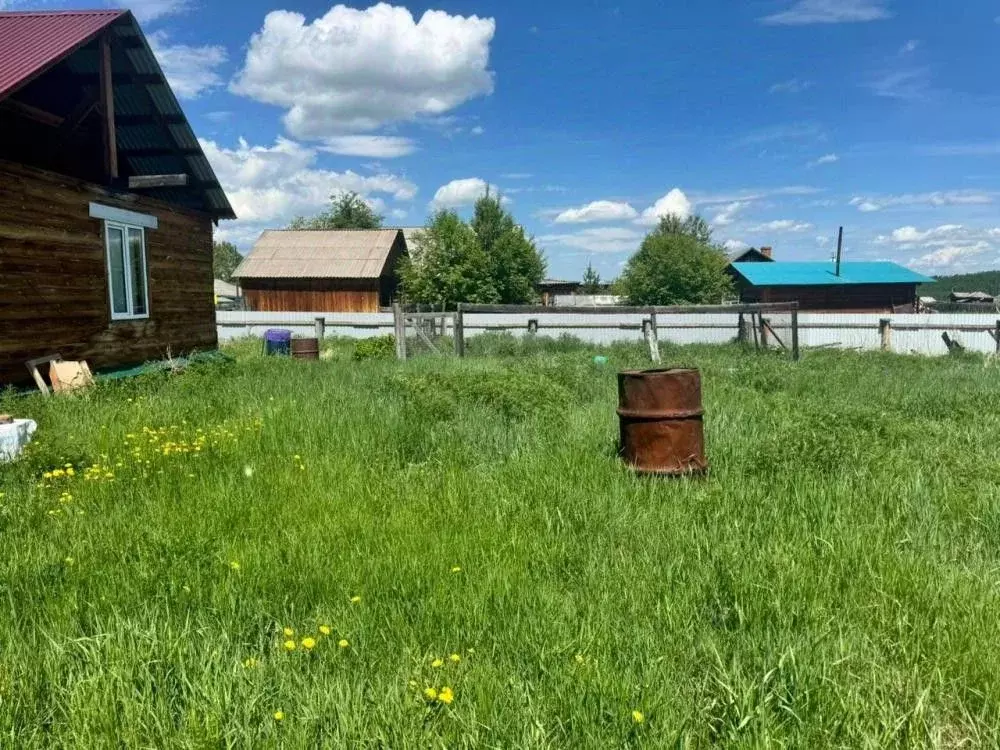 Дом в Иркутская область, Баяндаевский район, с. Васильевка  (40 м) - Фото 1