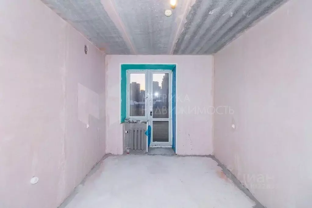 2-к кв. Тюменская область, Тюмень ул. Циолковского, 9к1 (72.4 м) - Фото 1