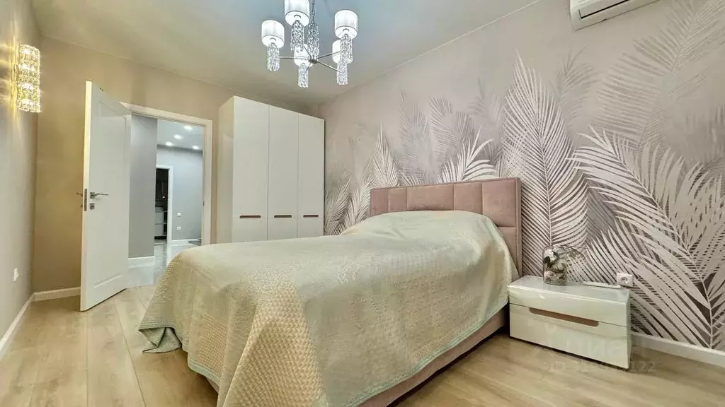 2-к кв. Татарстан, Казань ул. Сибгата Хакима, 7 (70.0 м) - Фото 0