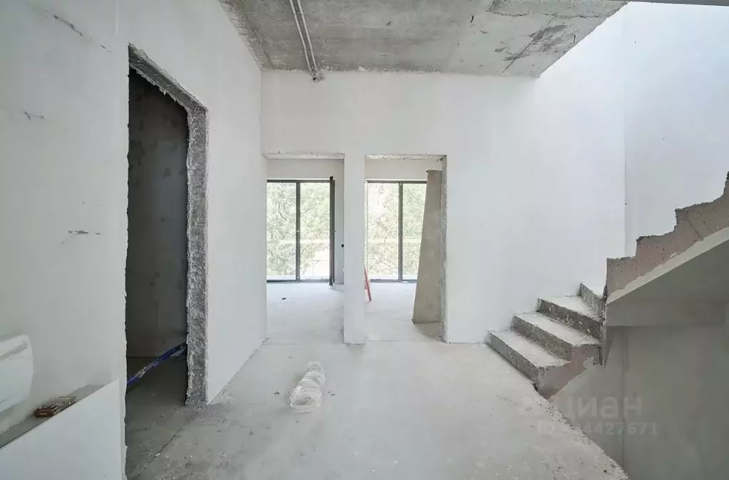 3-к кв. Крым, Ялта 10-й мкр,  (214.5 м) - Фото 2