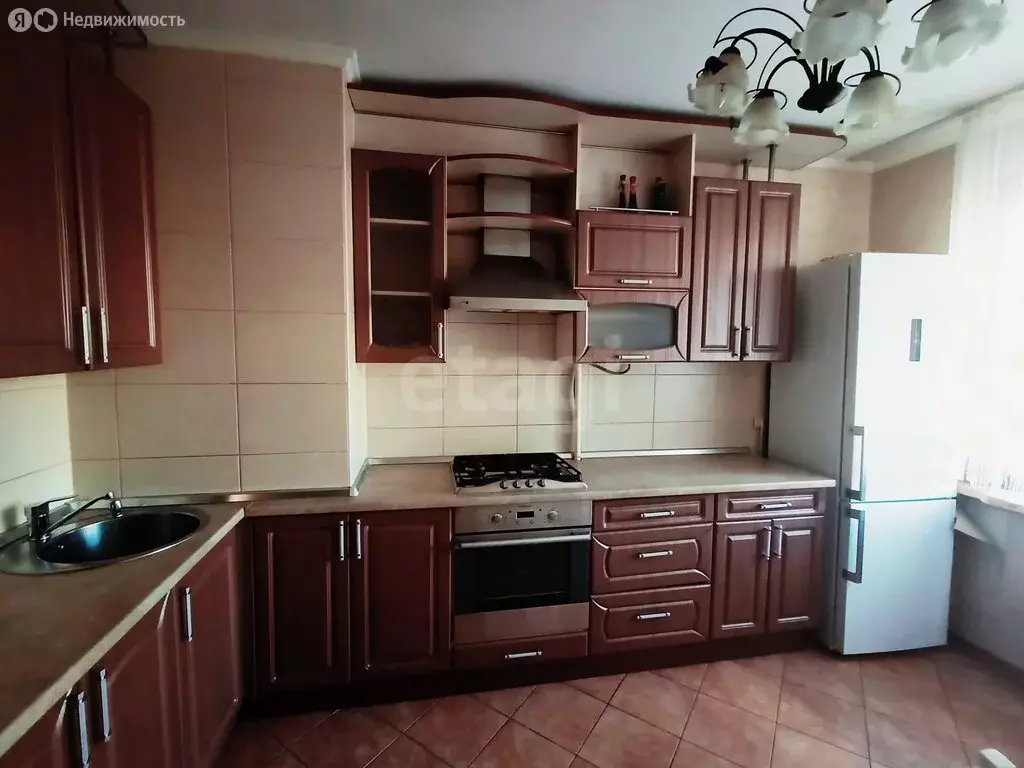 3-комнатная квартира: Брянск, улица Романа Брянского, 1 (63.5 м) - Фото 1