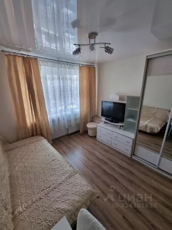 Студия Приморский край, Владивосток ул. Нахимова, 1 (18.0 м) - Фото 1