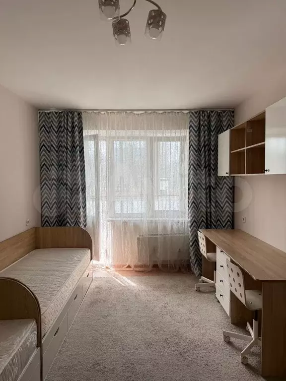 3-к. квартира, 79 м, 1/10 эт. - Фото 1