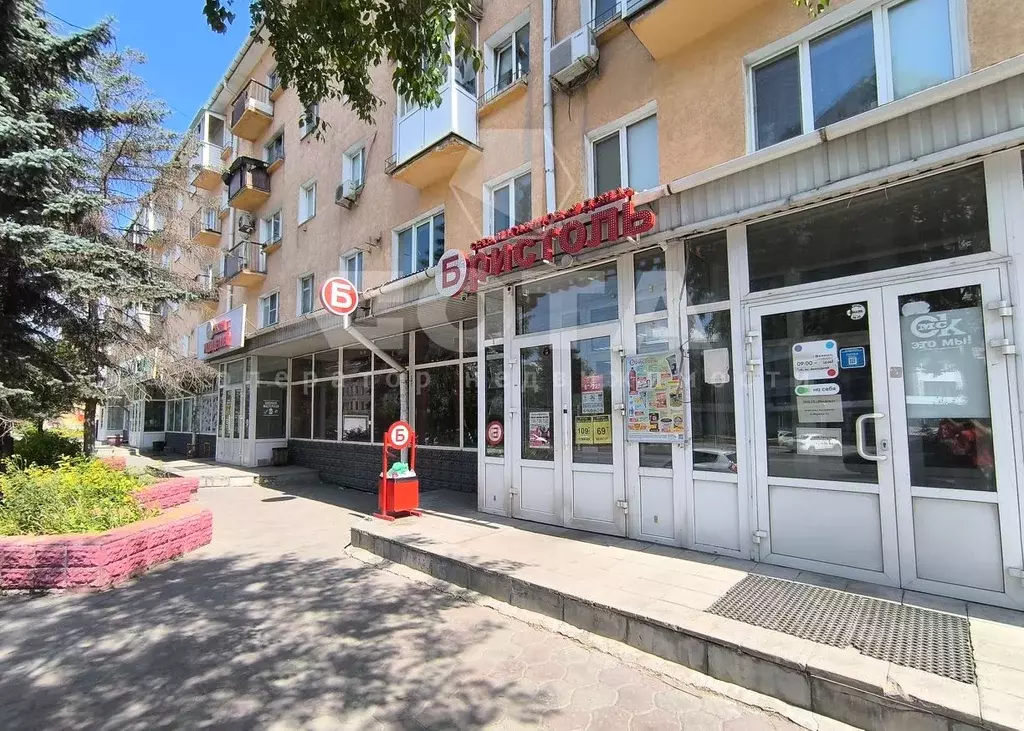 Помещение свободного назначения в Омская область, Омск просп. Карла ... - Фото 0