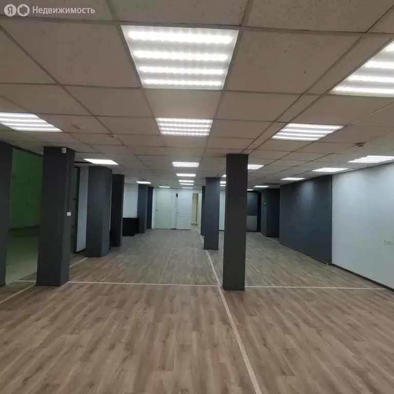 Помещение свободного назначения (100 м) - Фото 0
