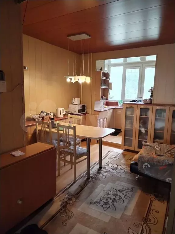 3-к. квартира, 70 м, 2/9 эт. - Фото 0