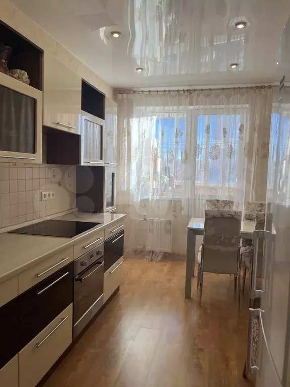 1-к. квартира, 50 м, 3/16 эт. - Фото 0