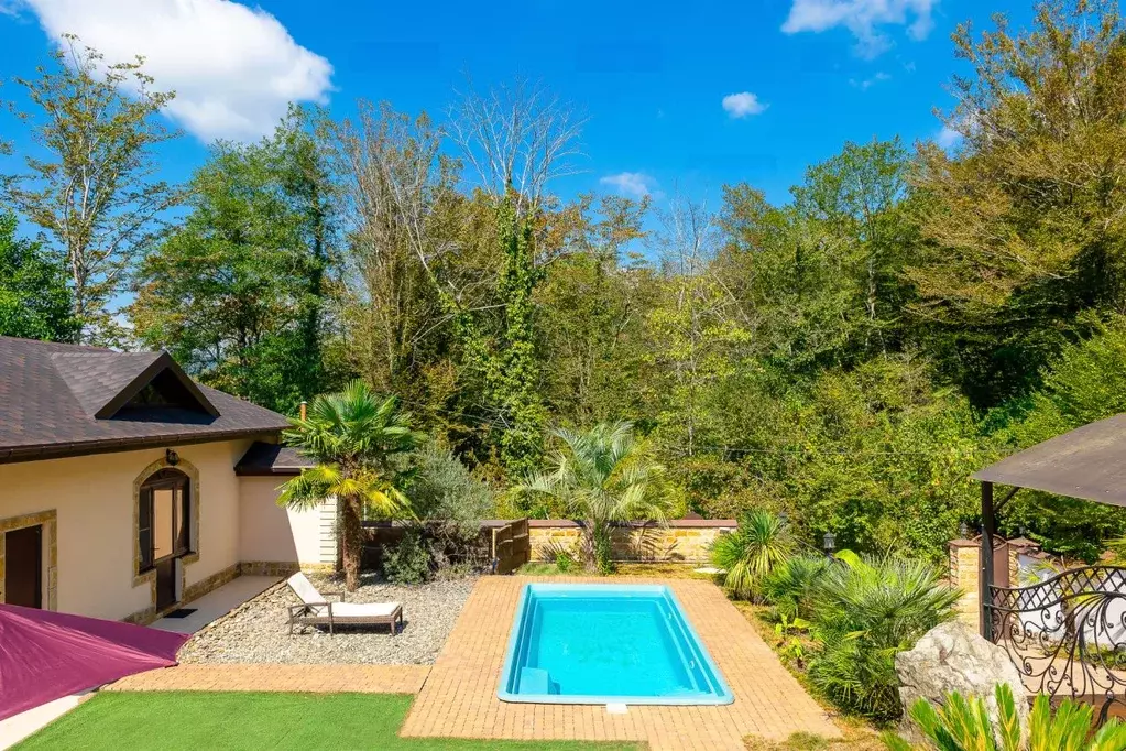 Дом в Краснодарский край, Сочи ул. Аллея Челтенхема, 32 (422 м) - Фото 2