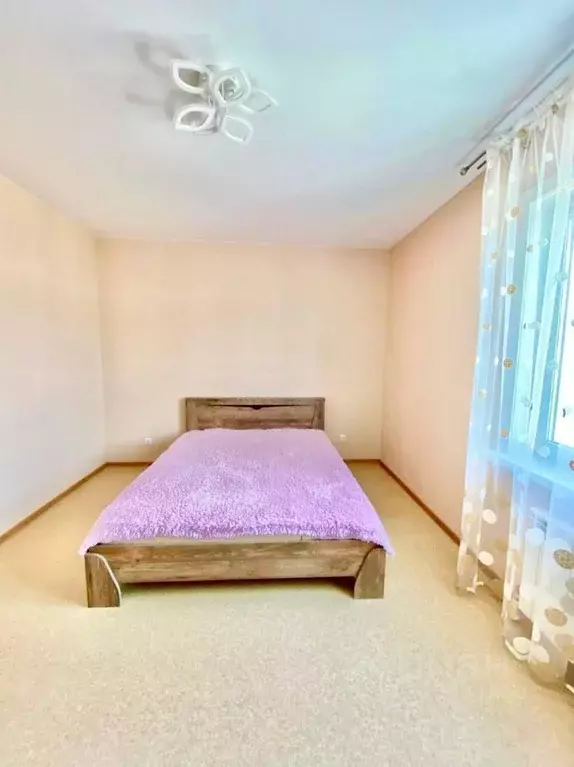 2-к кв. Сахалинская область, Южно-Сахалинск 10-й мкр,  (60.0 м) - Фото 1