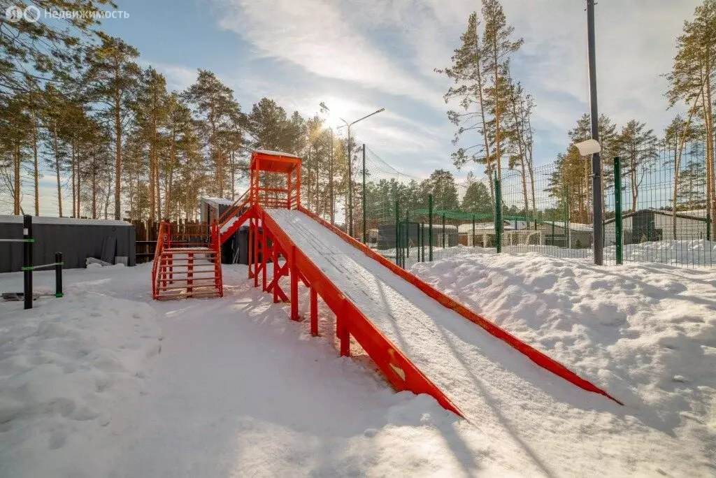 Дом в село Горный Щит, коттеджный посёлок Золотой Карп-2 (158 м) - Фото 1