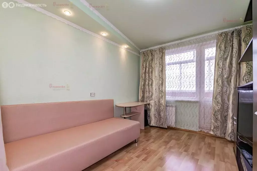 3-комнатная квартира: Екатеринбург, улица Викулова, 33/1 (58 м) - Фото 1