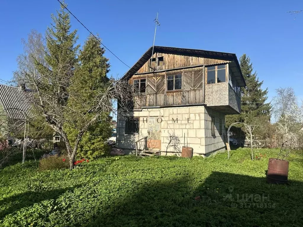 Дом в Ленинградская область, Гатчинский район, Строганово ... - Фото 0