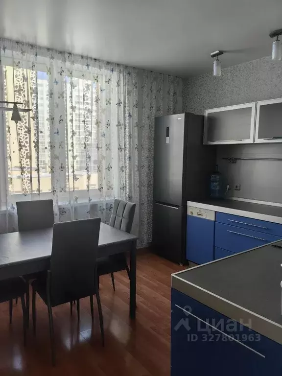 3-к кв. Свердловская область, Екатеринбург ул. Соболева, 21к1 (81.0 м) - Фото 1