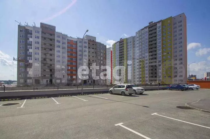 3-к. квартира, 85м, 4/10эт. - Фото 0