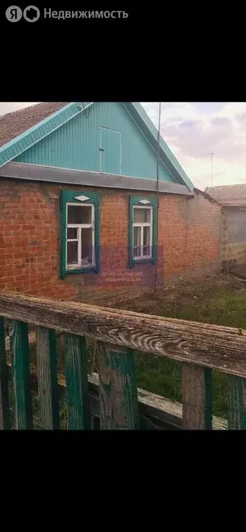 Дом в Пролетарск, Октябрьская улица, 15 (40 м) - Фото 1
